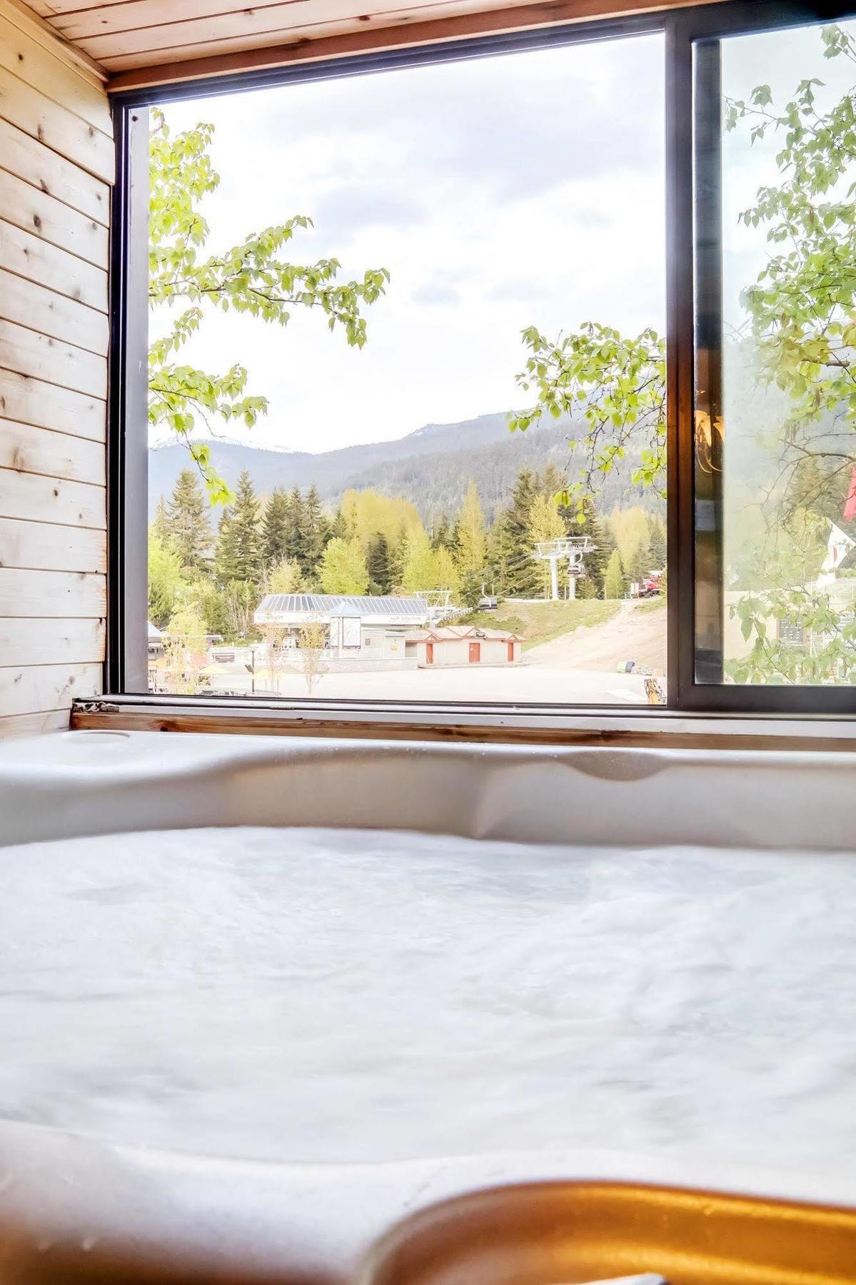Powder'S Edge By Latour Hotels And Resorts Whistler Zewnętrze zdjęcie